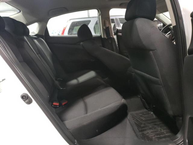 Photo 10 from auction – 2018 HONDA CIVIC EX with VIN 19XFC2F78JE002167