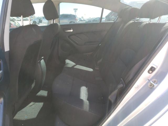 Foto 10 de la subasta – 2017 KIA FORTE LX con VIN 3KPFK4A74HE014221