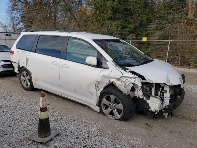 Photo 4 from auction – 2011 TOYOTA SIENNA LE with VIN 5TDKK3DC9BS023799