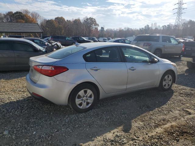 Photo 3 from auction – 2016 KIA FORTE LX with VIN KNAFK4A69G5604378