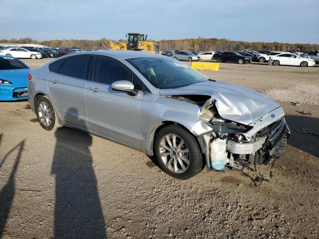 Photo 4 from auction – 2017 FORD FUSION SE with VIN 3FA6P0H71HR168481