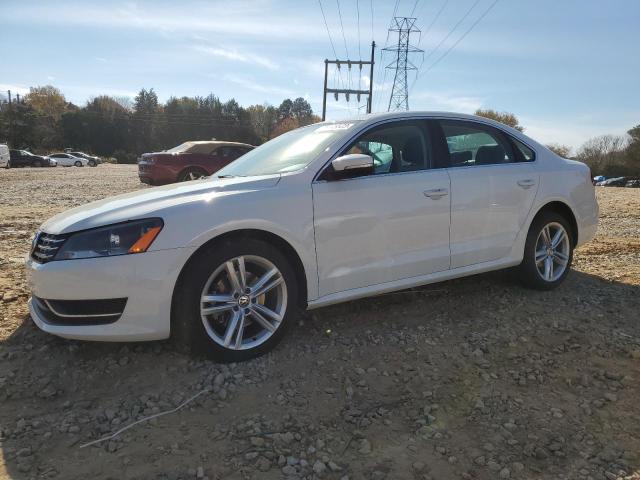 VOLKSWAGEN PASSAT SE 2015 with VIN 1VWBV7A31FC073992 - Photo from auction