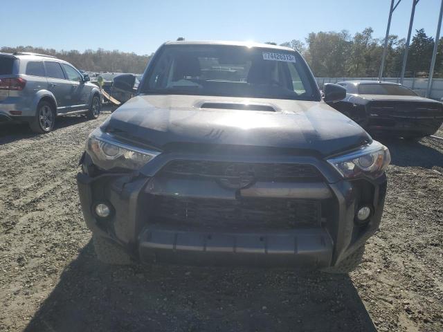 Photo 5 from auction – 2015 TOYOTA 4RUNNER SR with VIN JTEBU5JR9F5204097