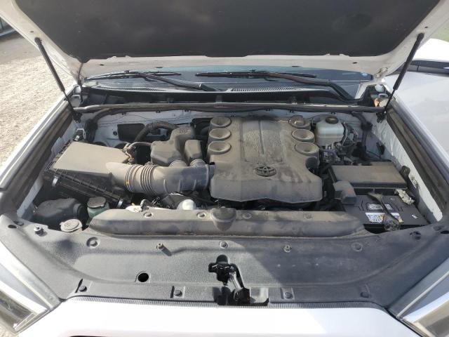 Photo 11 from auction – 2018 TOYOTA 4RUNNER SR with VIN JTEBU5JR8J5558587