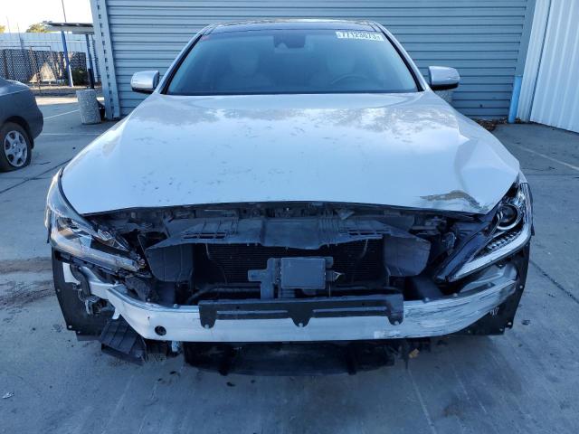 Photo 5 from auction – 2015 HYUNDAI GENESIS 5. with VIN KMHGN4JF3FU063150
