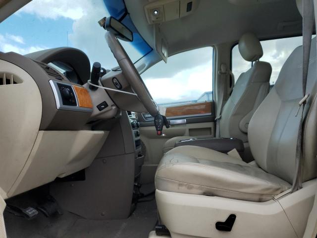 Photo 7 from auction – 2008 CHRYSLER TOWN & COU with VIN 2A8HR64X18R697319