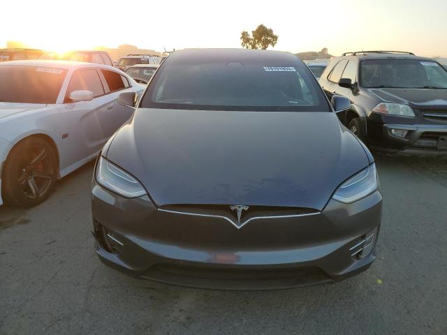 Photo 5 from auction – 2018 TESLA MODEL X with VIN 5YJXCAE21JF092633
