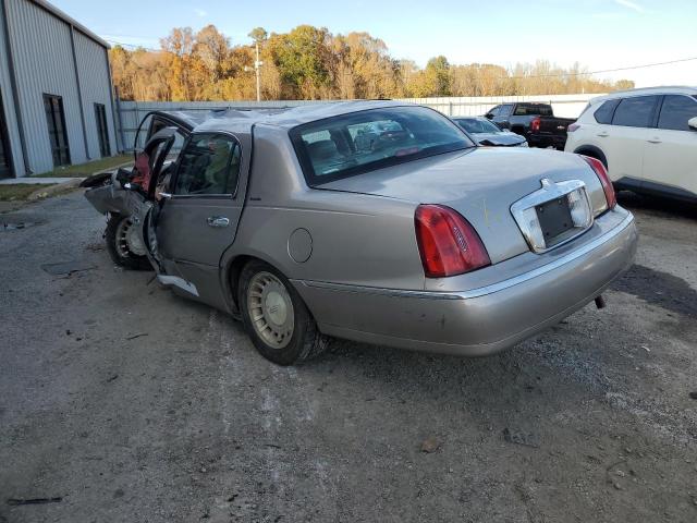 Photo 2 from auction – 2000 LINCOLN TOWN CAR E with VIN 1LNHM81W0YY831001