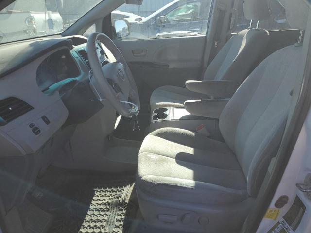 Photo 7 from auction – 2012 TOYOTA SIENNA LE with VIN 5TDKK3DC4CS247564
