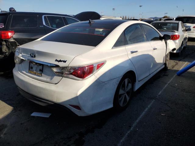 Photo 3 from auction – 2012 HYUNDAI SONATA HYB with VIN KMHEC4A49CA046359