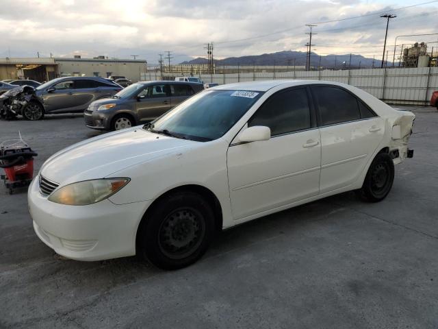 TOYOTA CAMRY LE 2005 with VIN 4T1BE32K25U014696 - Photo from auction