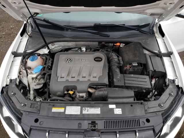 Photo 11 from auction – 2014 VOLKSWAGEN PASSAT SE with VIN 1VWBN7A30EC024751