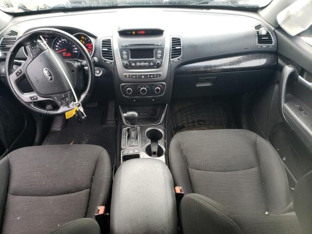 Photo 8 from auction – 2015 KIA SORENTO LX with VIN 5XYKTDA70FG638237