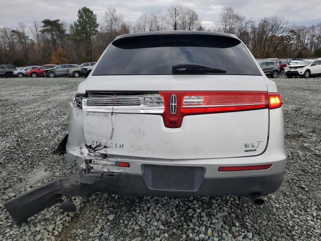 Photo 6 from auction – 2014 LINCOLN MKT with VIN 2LMHJ5AT0EBL51471