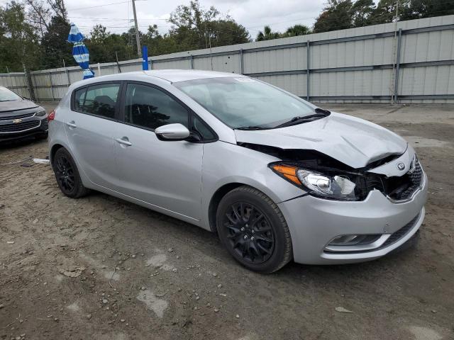 Photo 4 from auction – 2016 KIA FORTE LX with VIN KNAFK5A87G5527209