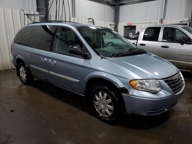 Photo 4 from auction – 2006 CHRYSLER TOWN & COU with VIN 2A4GP54L16R718385