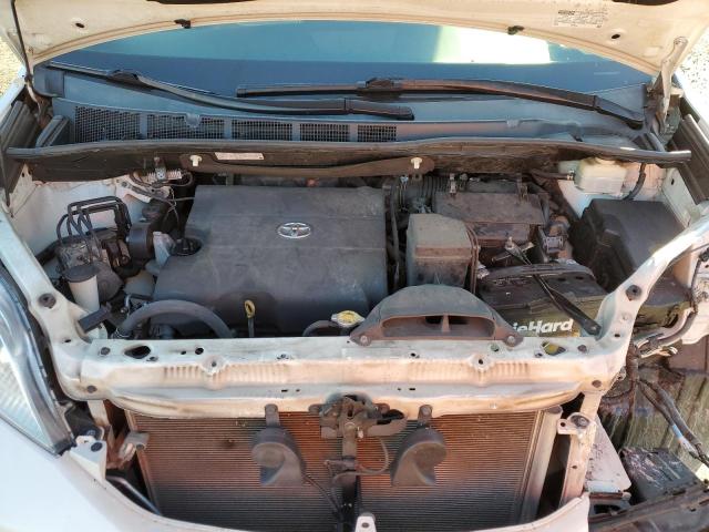 Photo 12 from auction – 2016 TOYOTA SIENNA XLE with VIN 5TDYK3DC8GS715134