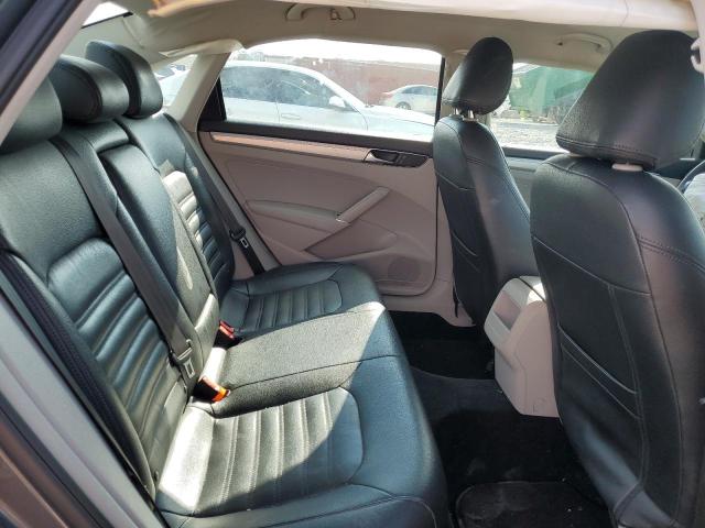 Photo 10 from auction – 2017 VOLKSWAGEN PASSAT S with VIN 1VWAT7A32HC011649