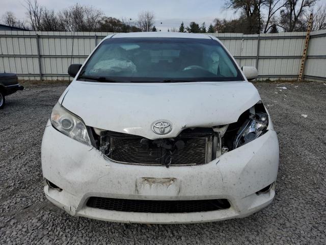 Photo 5 from auction – 2012 TOYOTA SIENNA LE with VIN 5TDKK3DC6CS258212
