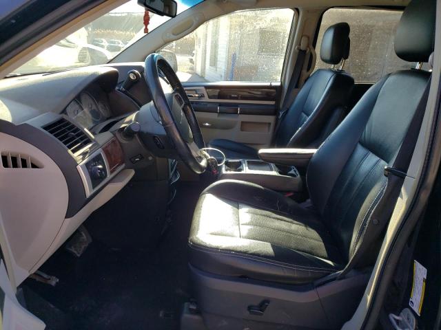 Photo 7 from auction – 2010 CHRYSLER TOWN & COU with VIN 2A4RR8D15AR321631