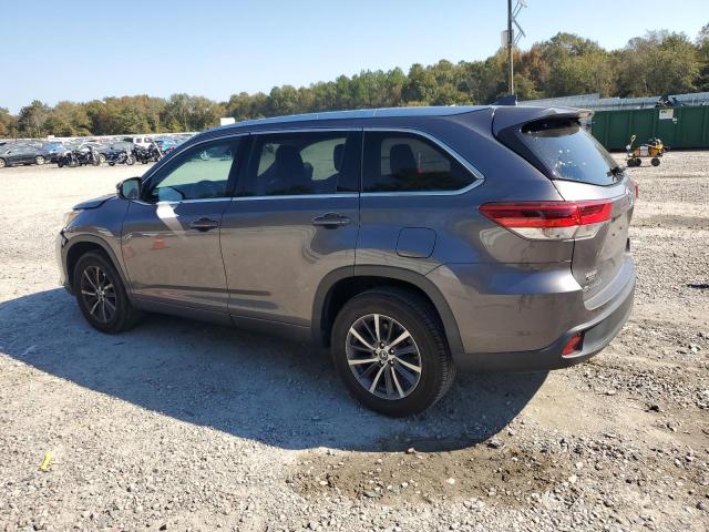 Photo 2 from auction – 2018 TOYOTA HIGHLANDER with VIN 5TDKZRFH3JS548010