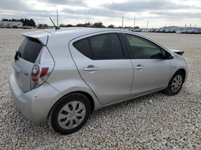 Photo 3 from auction – 2013 TOYOTA PRIUS C with VIN JTDKDTB30D1554449