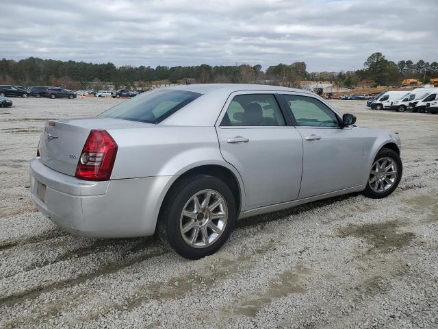 Photo 3 from auction – 2008 CHRYSLER 300 LX with VIN 2C3KA43R68H194276