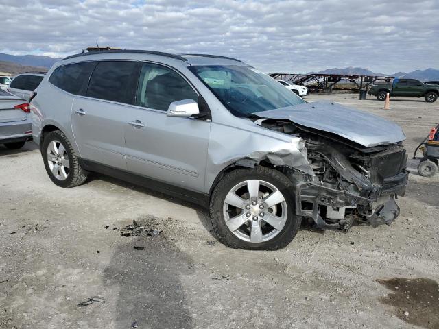 Photo 4 from auction – 2015 CHEVROLET TRAVERSE L with VIN 1GNKRJKD9FJ140515