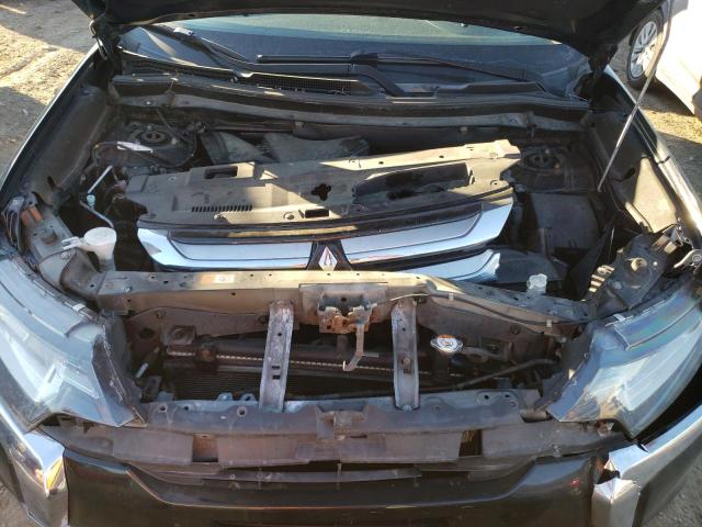 Photo 11 from auction – 2016 MITSUBISHI OUTLANDER with VIN JA4AZ3A30GZ053317