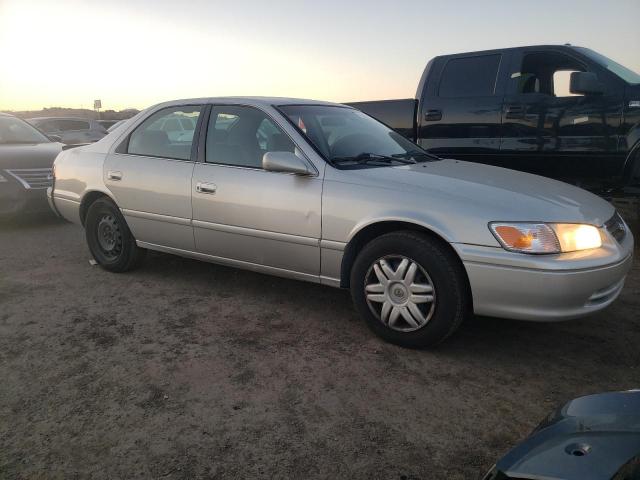 Photo 4 from auction – 2001 TOYOTA CAMRY CE with VIN 4T1BG22K01U060137