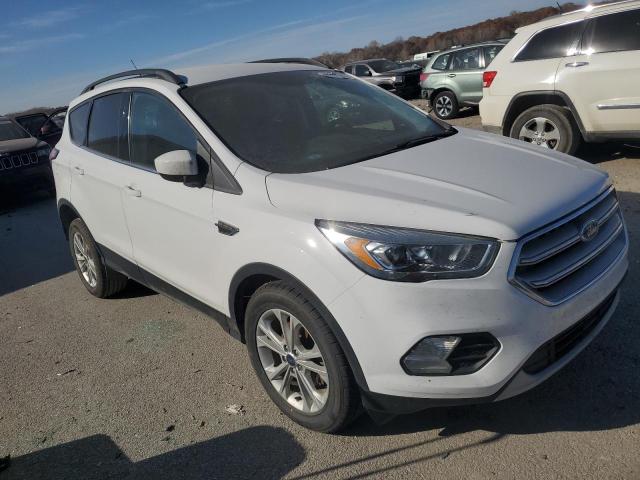 Photo 4 from auction – 2017 FORD ESCAPE SE with VIN 1FMCU0GD2HUD18535