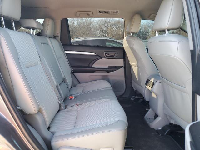 Photo 11 from auction – 2019 TOYOTA HIGHLANDER with VIN 5TDZZRFH5KS316685