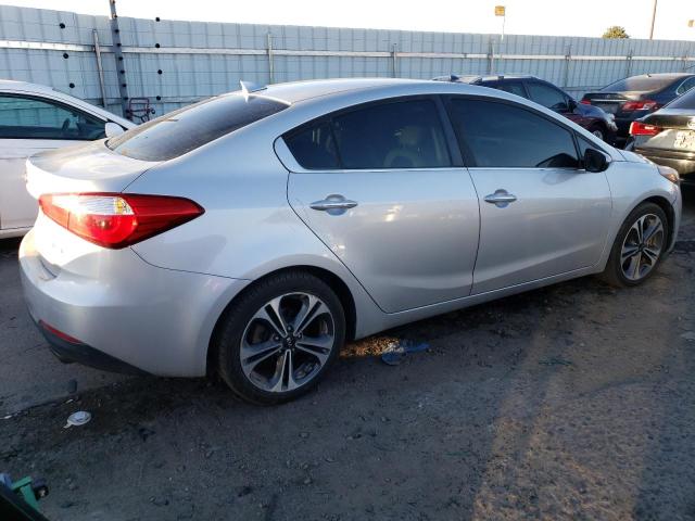 Photo 3 from auction – 2016 KIA FORTE EX with VIN KNAFZ4A83G5529674