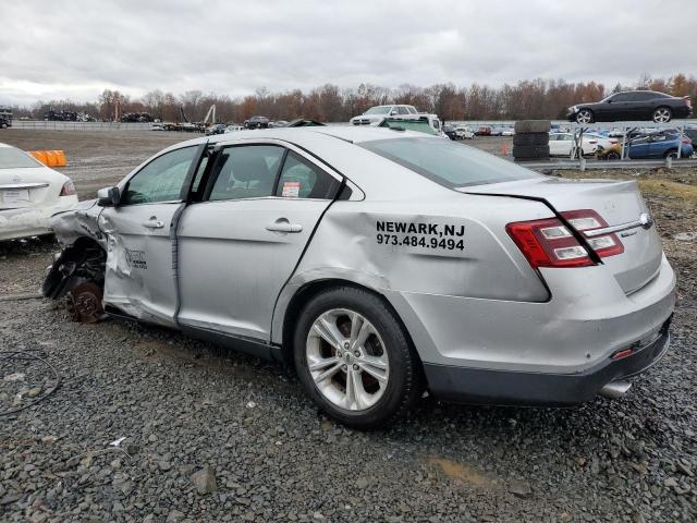 Photo 2 from auction – 2017 FORD TAURUS SEL with VIN 1FAHP2E80HG128157