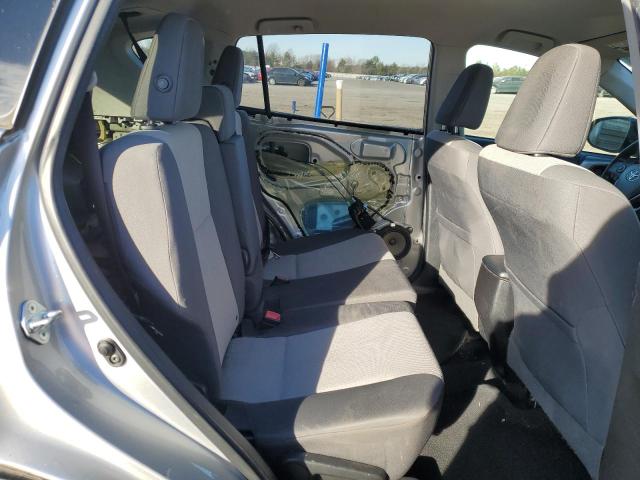 Photo 10 from auction – 2015 TOYOTA RAV4 LE with VIN JTMBFREV8FJ023240