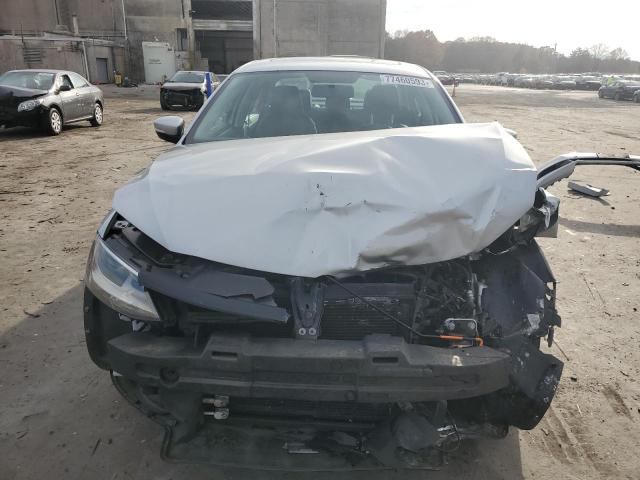 Photo 5 from auction – 2013 VOLKSWAGEN JETTA SE with VIN 3VWBP7AJ2DM401151