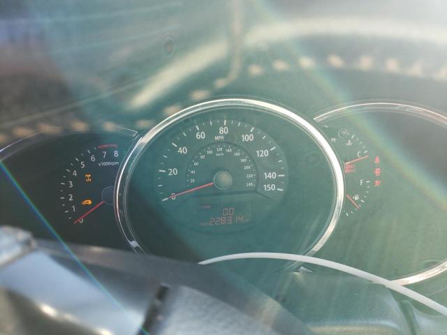 Photo 9 from auction – 2011 KIA SORENTO EX with VIN 5XYKUDA26BG034686