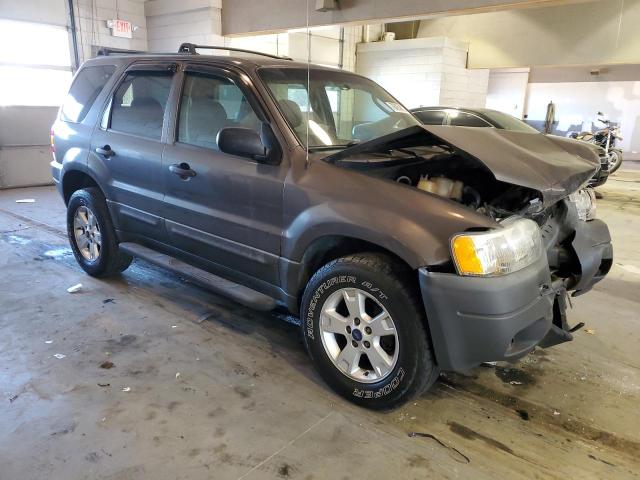 Photo 4 from auction – 2004 FORD ESCAPE XLT with VIN 1FMCU93194KB87898