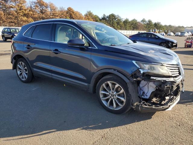 Photo 4 from auction – 2016 LINCOLN MKC SELECT with VIN 5LMCJ2C93GUJ31564