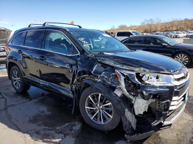 Photo 4 from auction – 2018 TOYOTA HIGHLANDER with VIN 5TDJZRFH8JS814956