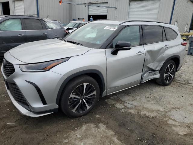 TOYOTA HIGHLANDER 2022 with VIN 5TDJZRBH9NS161968 - Photo from auction