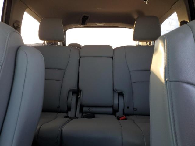 Photo 10 from auction – 2017 HONDA PILOT TOUR with VIN 5FNYF6H96HB063673