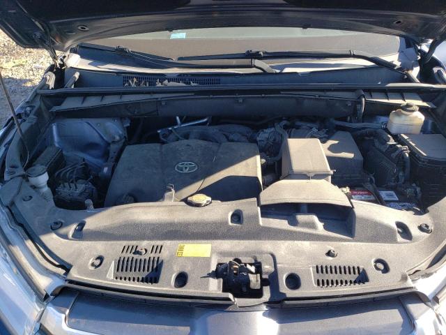 Photo 12 from auction – 2017 TOYOTA HIGHLANDER with VIN 5TDJZRFH6HS400228