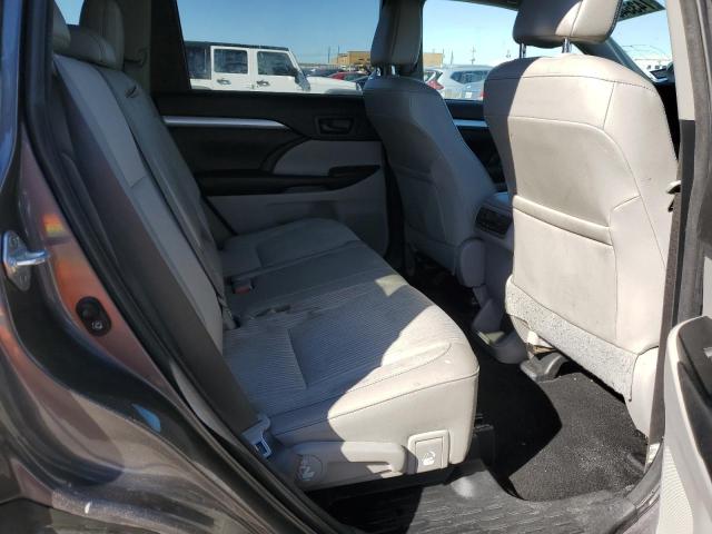 Photo 10 from auction – 2018 TOYOTA HIGHLANDER with VIN 5TDBZRFH7JS866454
