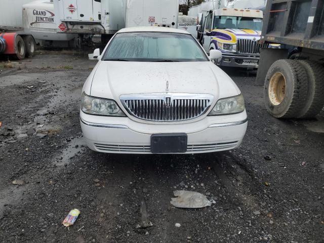 Photo 5 from auction – 2008 LINCOLN TOWN CAR E with VIN 2L1FM88W48X654046