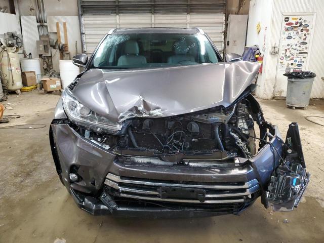 Photo 5 from auction – 2017 TOYOTA HIGHLANDER with VIN 5TDDGRFH8HS022724