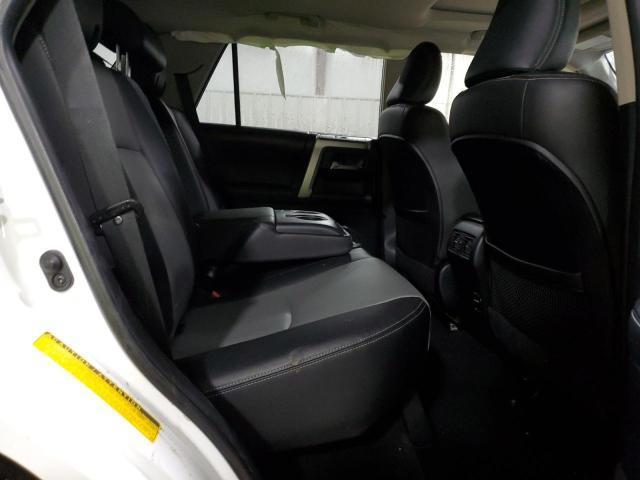 Photo 11 from auction – 2015 TOYOTA 4RUNNER SR with VIN JTEBU5JR9F5246673
