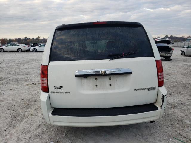 Photo 6 from auction – 2010 CHRYSLER TOWN & COU with VIN 2A4RR8D13AR480485