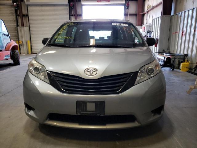 Photo 5 from auction – 2017 TOYOTA SIENNA with VIN 5TDZZ3DC4HS884472