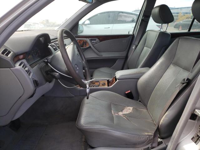 Photo 7 from auction – 2001 MERCEDES-BENZ E 320 with VIN WDBJF65J41B320837